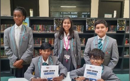 Library Student Librarians 1